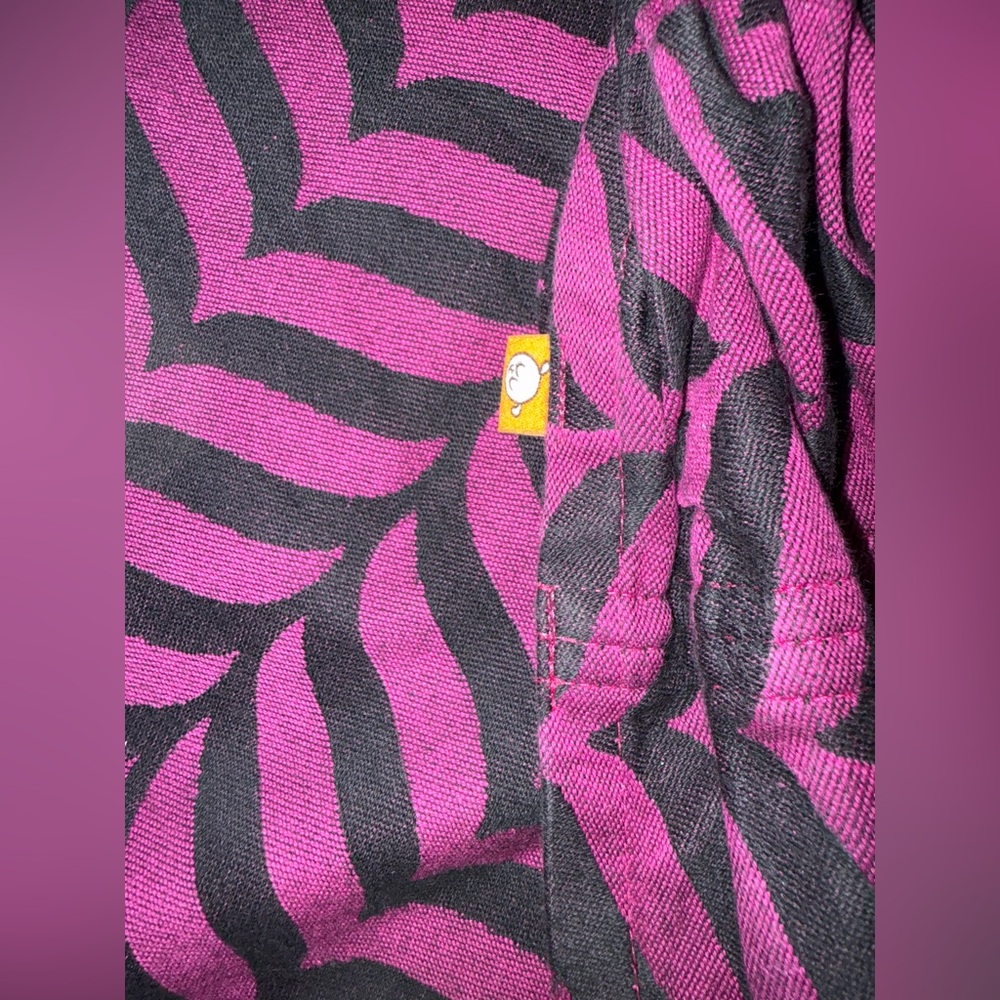 Tula Ring Sling in Migaloo Raspberry Pattern. Sz S/M. - Picture 6 of 7